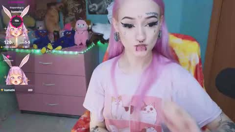 Manuela online show from September 18, 2025, 1:35 pm