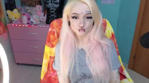 Snapshot of manuela_unicorn chatting on February 9, 2026, 8:24 pm Manuela online show from February 9, 2026, 8:24 pm