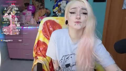 Snapshot of manuela_unicorn chatting on February 16, 2026, 8:38 pm Manuela online show from February 16, 2026, 8:38 pm