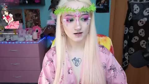 Manuela online show from March 10, 2026, 4:06 am