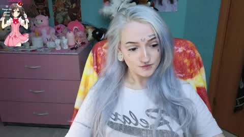 Manuela online show from April 3, 2026, 8:51 pm