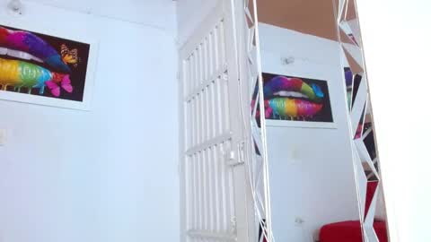 Manuela online show from October 11, 2025, 5:22 pm