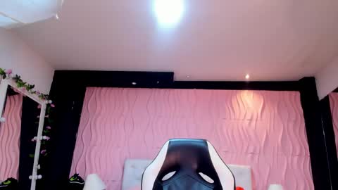 Manuela online show from January 24, 2025, 11:59 am