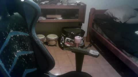 manuellii online show from March 9, 2025, 3:11 am