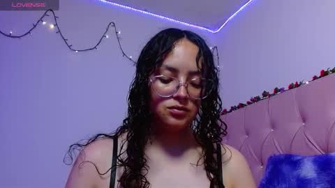 Manu  online show from December 1, 2025, 10:26 pm