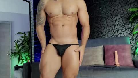 MAOFENIX online show from October 12, 2025, 9:30 am