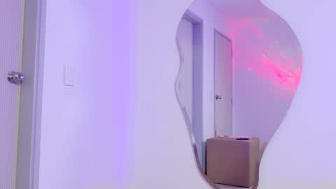     online show from December 2, 2024, 3:58 am