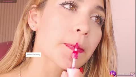 Mara Independent Model online show from March 16, 2026, 7:18 pm