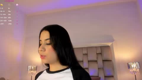 Snapshot of mara_betancurt chatting on December 24, 2024, 3:16 am Mara online show from December 24, 2024, 3:16 am