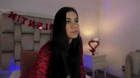 Snapshot of mara_betancurt chatting on February 15, 2025, 3:20 am Mara online show from February 15, 2025, 3:20 am