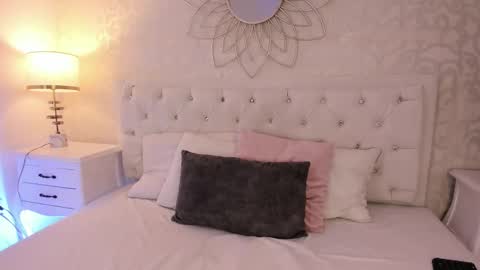 Snapshot of mara_betancurt chatting on September 17, 2025, 10:44 pm Mara online show from September 17, 2025, 10:44 pm