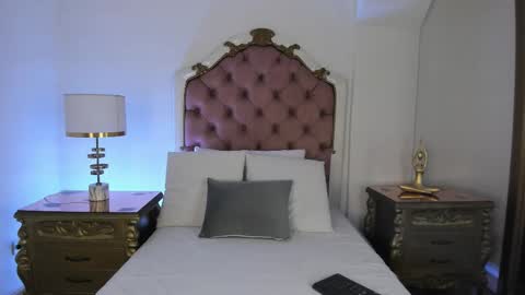 Mara online show from November 25, 2025, 3:28 am