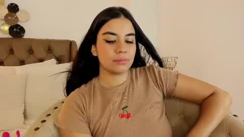 Snapshot of mara_betancurt chatting on June 20, 2026, 7:55 am Mara online show from June 20, 2026, 7:55 am