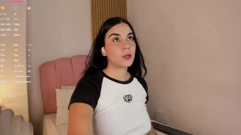 Snapshot of mara_betancurt chatting on June 30, 2026, 8:32 pm Mara online show from June 30, 2026, 8:32 pm