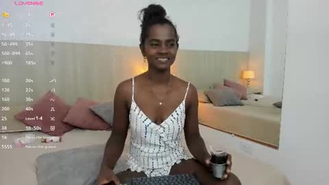 Mara Sinclair online show from July 14, 2026, 2:05 am