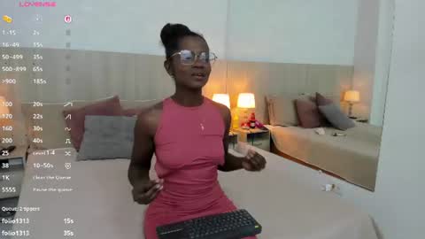 Mara Sinclair online show from July 14, 2026, 7:30 pm