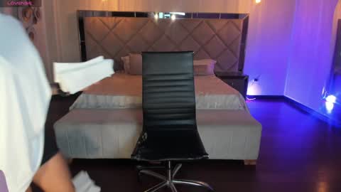 MARA  online show from February 2, 2025, 11:00 pm