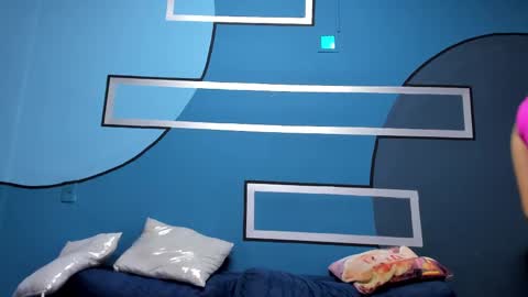 maraxrivera online show from February 10, 2025, 5:41 pm