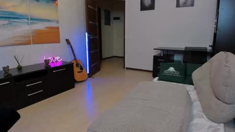 alex marvelxx online show from February 10, 2025, 4:25 pm