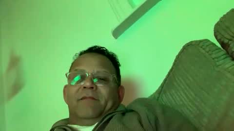 marc280384 online show from February 27, 2025, 7:58 pm