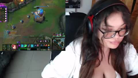 Snapshot of marcela2101 chatting on December 7, 2024, 1:25 am marcela2101 online show from December 7, 2024, 1:25 am