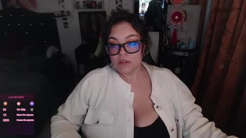 Snapshot of marcela2101 chatting on February 22, 2025, 5:23 am marcela2101 online show from February 22, 2025, 5:23 am