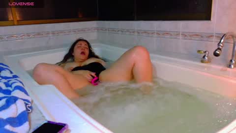 marcela2101s online show from November 8, 2025, 11:25 pm