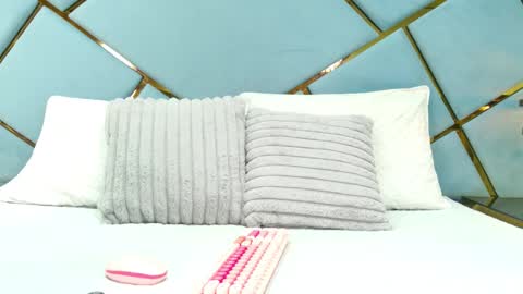 marcela_rojas online show from October 15, 2025, 11:32 am