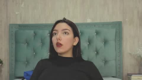 Marcela online show from September 25, 2025, 7:50 pm