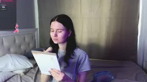 Marcelline online show from February 22, 2026, 3:51 am