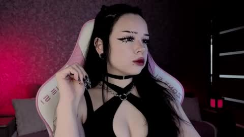 Snapshot of marceline_red chatting on April 23, 2026, 12:04 pm Lady Marceline online show from April 23, 2026, 12:04 pm