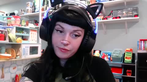 MarcelineAltaria online show from February 15, 2025, 5:30 am