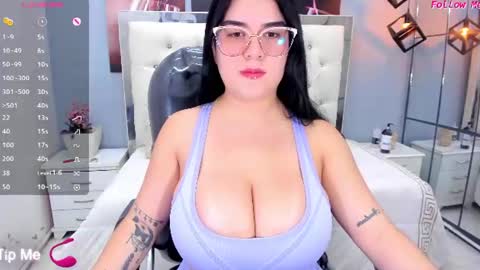 Snapshot of marcella_hill chatting on July 11, 2026, 5:48 pm Marcella Hill online show from July 11, 2026, 5:48 pm