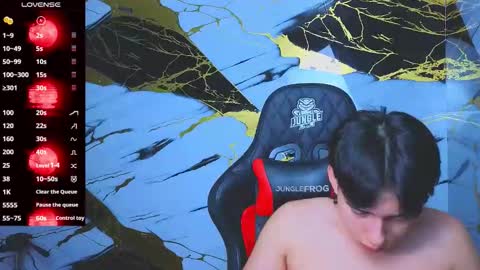 marcelo_boy online show from November 5, 2025, 11:43 am