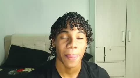 Snapshot of marcelo_dosantos77 chatting on June 12, 2026, 4:06 pm MARCELO online show from June 12, 2026, 4:06 pm