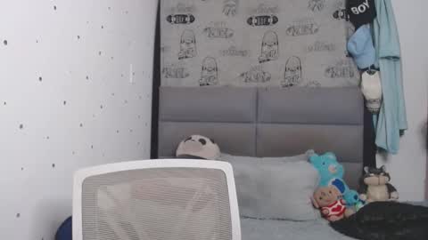 marcelo_m1lk online show from October 19, 2025, 2:34 am