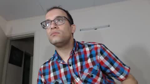 Snapshot of marcelsoltero chatting on March 1, 2025, 8:13 am marcnashio online show from March 1, 2025, 8:13 am