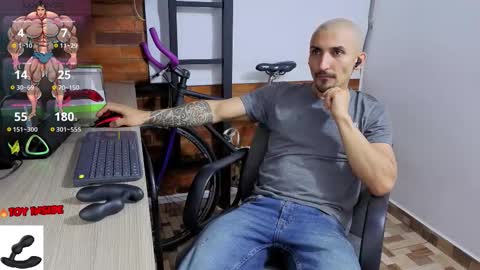 Marck  Independent model  online show from February 10, 2026, 3:54 am