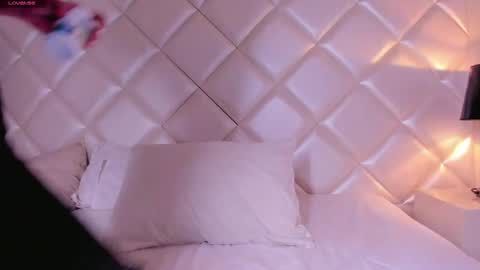 Snapshot of marco_deluxe chatting on May 8, 2026, 11:37 am marco_deluxe online show from May 8, 2026, 11:37 am
