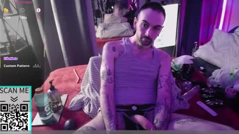 Snapshot of marctheslut chatting on March 5, 2026, 8:32 am marctheslut online show from March 5, 2026, 8:32 am