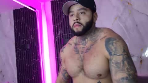 Snapshot of marcus_fit1 chatting on February 10, 2026, 1:10 am Marcus online show from February 10, 2026, 1:10 am