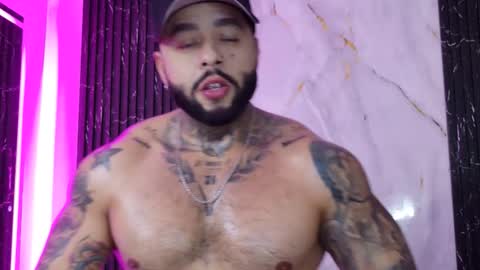 Snapshot of marcus_fit1 chatting on February 28, 2026, 4:13 am Marcus online show from February 28, 2026, 4:13 am