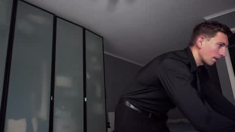 Marcus Diamond  online show from October 7, 2025, 1:41 pm