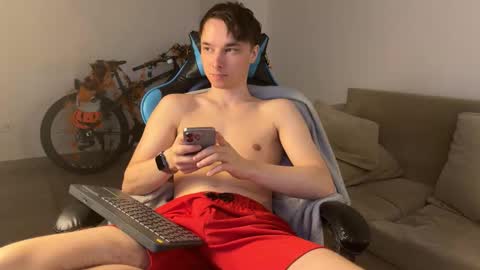 Snapshot of marcussmit chatting on October 30, 2025, 9:04 pm Marcus online show from October 30, 2025, 9:04 pm