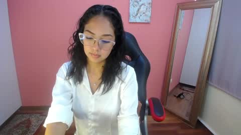 Snapshot of mardeluna01 chatting on June 4, 2026, 7:53 pm Luna online show from June 4, 2026, 7:53 pm