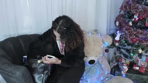 marfilastrom online show from December 4, 2024, 11:08 am