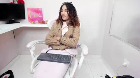 marfilastrom online show from December 15, 2024, 9:13 am