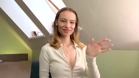 Snapshot of margareata chatting on October 7, 2025, 7:05 am - Alisa online show from October 7, 2025, 7:05 am