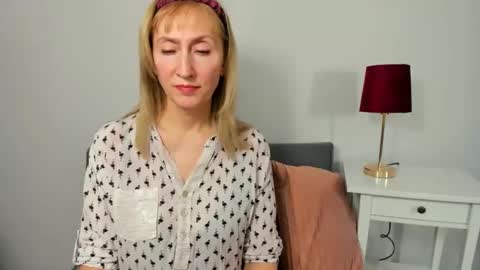 margaretmature online show from January 24, 2025, 4:17 pm