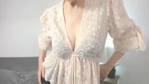 margaretmature online show from October 27, 2025, 4:11 pm